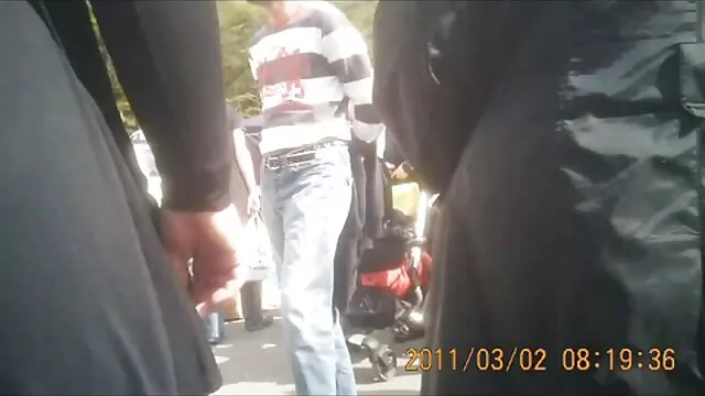 XXX sem registo  Orgasmo lésbico excitado filme pornô brasileiro das brasileirinhas por dildo espesso com acne