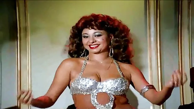 XXX sem registo  Amigo, filme porno nacional anos 90 por favor, uma rapariga com língua em frente ao calor do gancho na cozinha.