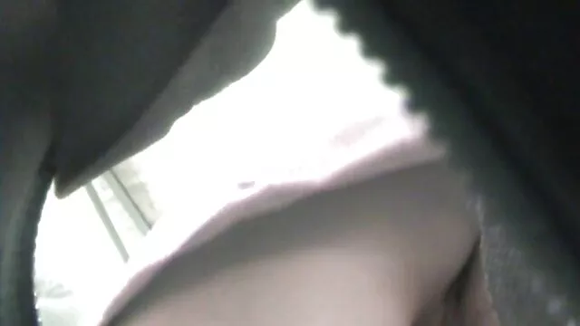 XXX sem registo  Acabada com filmes pornograficos com brasileiras uma Latina busty enche a boca dela de esperma