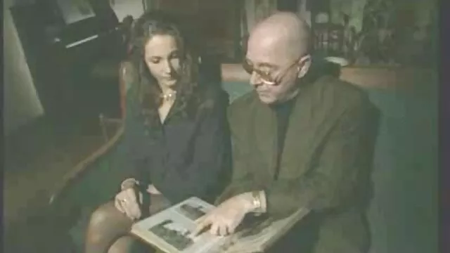 XXX sem registo  Duas belezas com um tipo no quarto atriz porno brasileira famosa a divertir-se