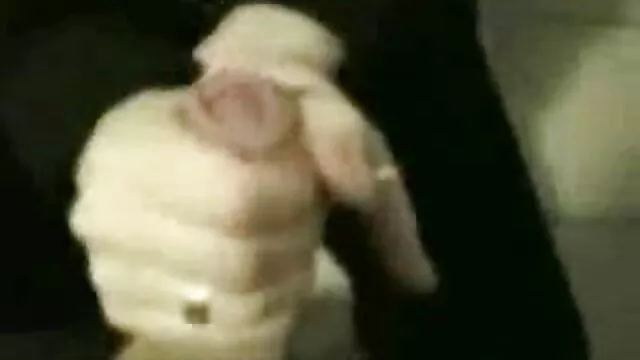 XXX sem registo  Rica experiência sexual para uma ruiva pornôs nacionais