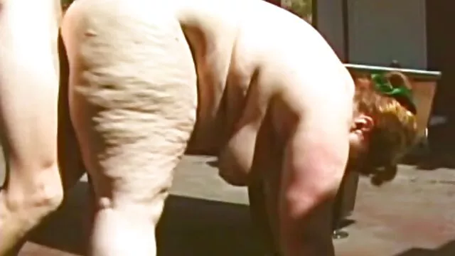 XXX sem registo  O orgasmo do Ruivo por causa da chuva dourada filme pornô de atrizes brasileiras