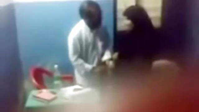 XXX sem registo  Três atrizes do pornô brasileiro pretos fodem uma puta branca