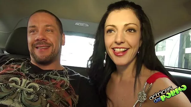 XXX sem registo  O doutor cospe até ao ponto de duas enfermeiras sensuais vídeo pornô atriz brasileira