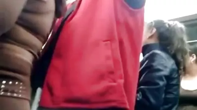 XXX sem registo  Um orgasmo de rapariga atores brasileiros pornos pequena no pénis de um homem